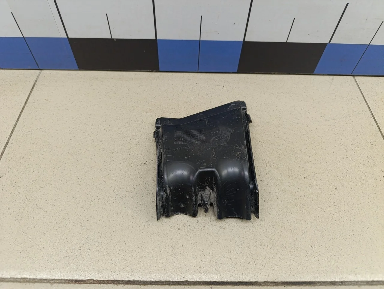 Крышка блока предохранителей Duster 2012>