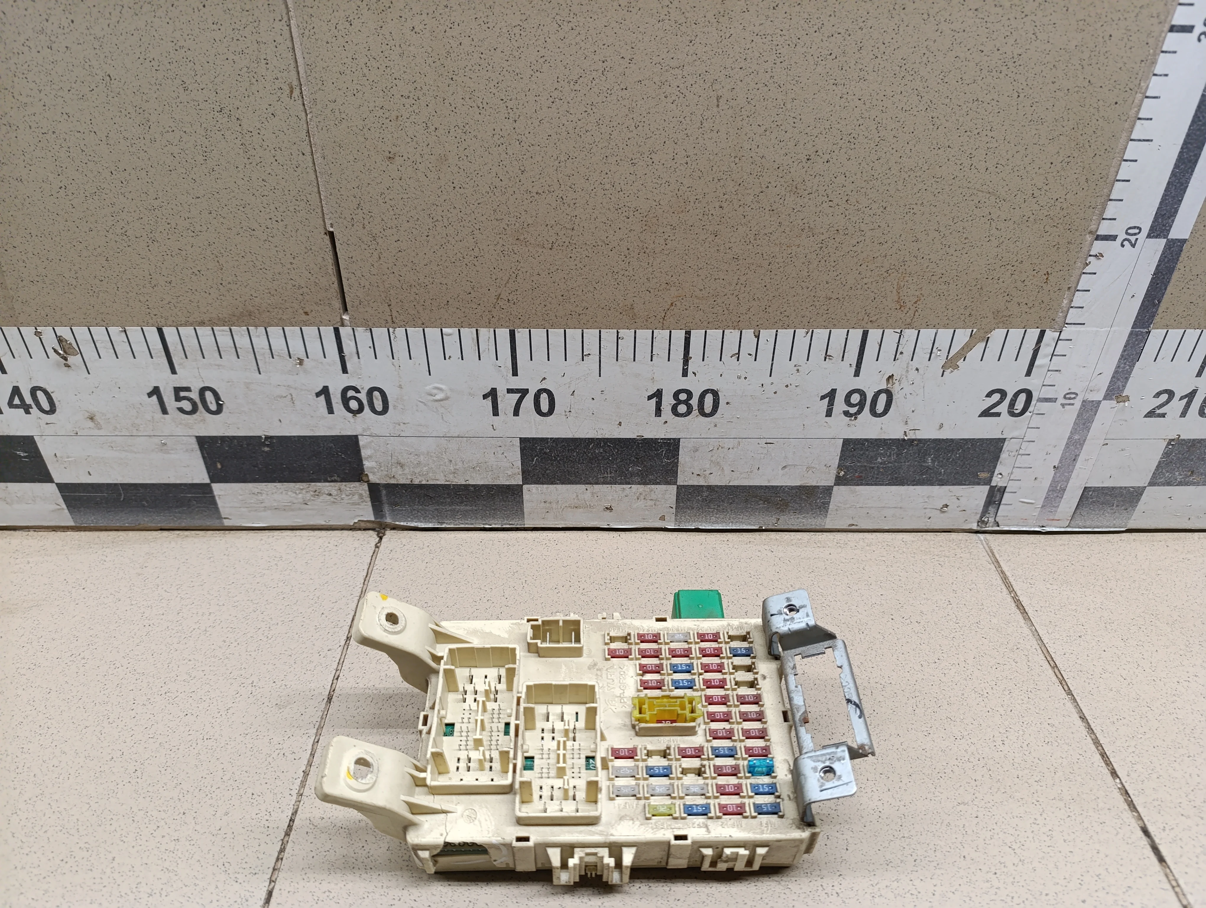 Блок предохранителей Solaris 2010-2017