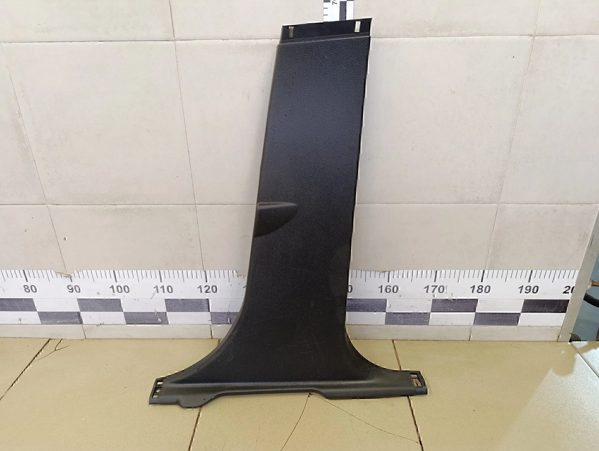 Обшивка стойки Focus III 2011>