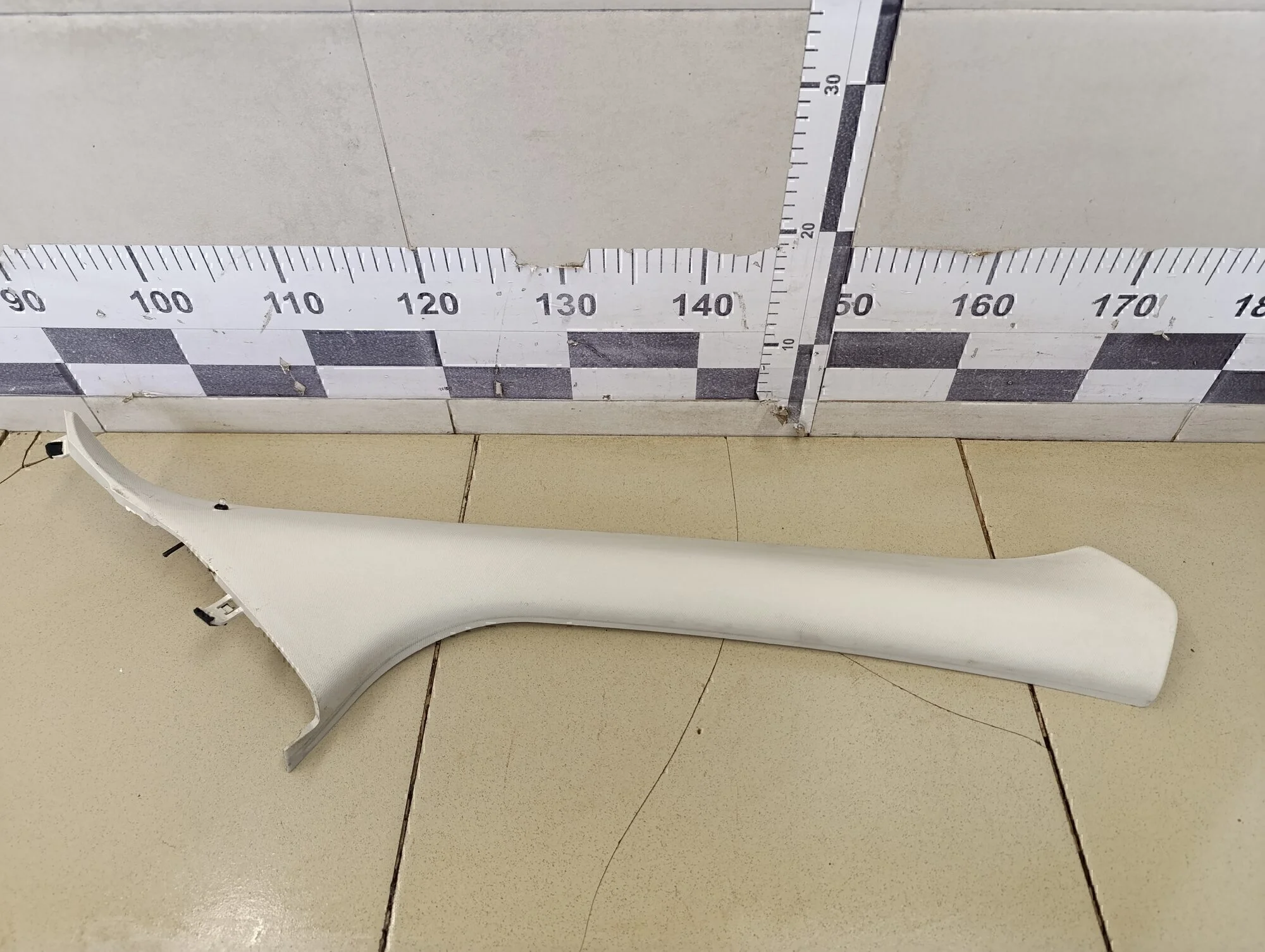 Обшивка стойки Focus III 2011>