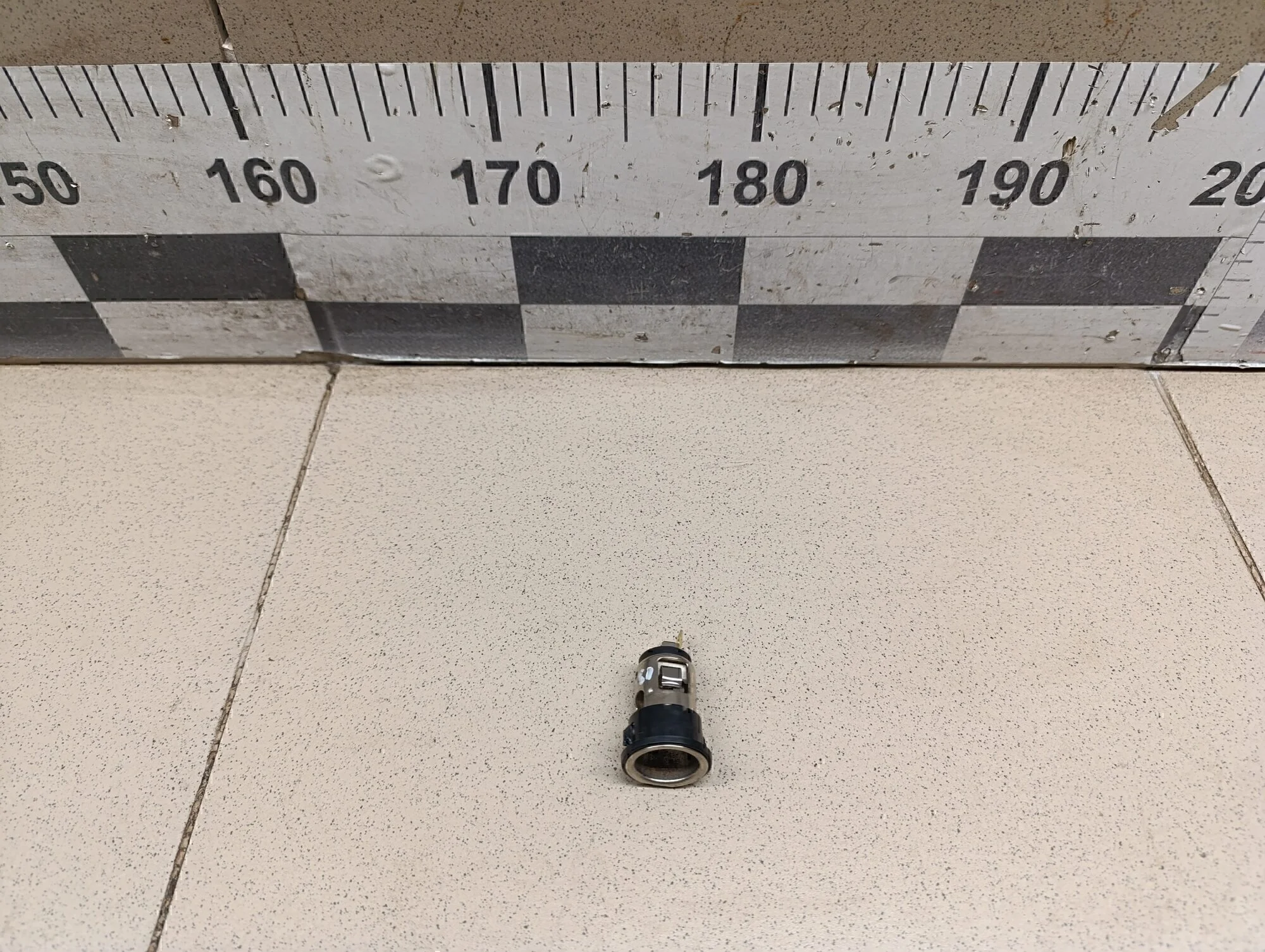 Гнездо прикуривателя Solaris 2010-2017