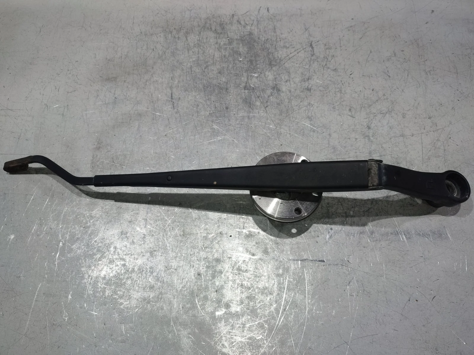 Поводок стеклоочистителя SsangYong Kyron 2011 D130