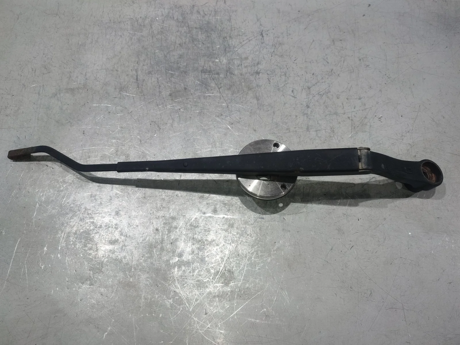 Поводок стеклоочистителя SsangYong Kyron 2008 D130