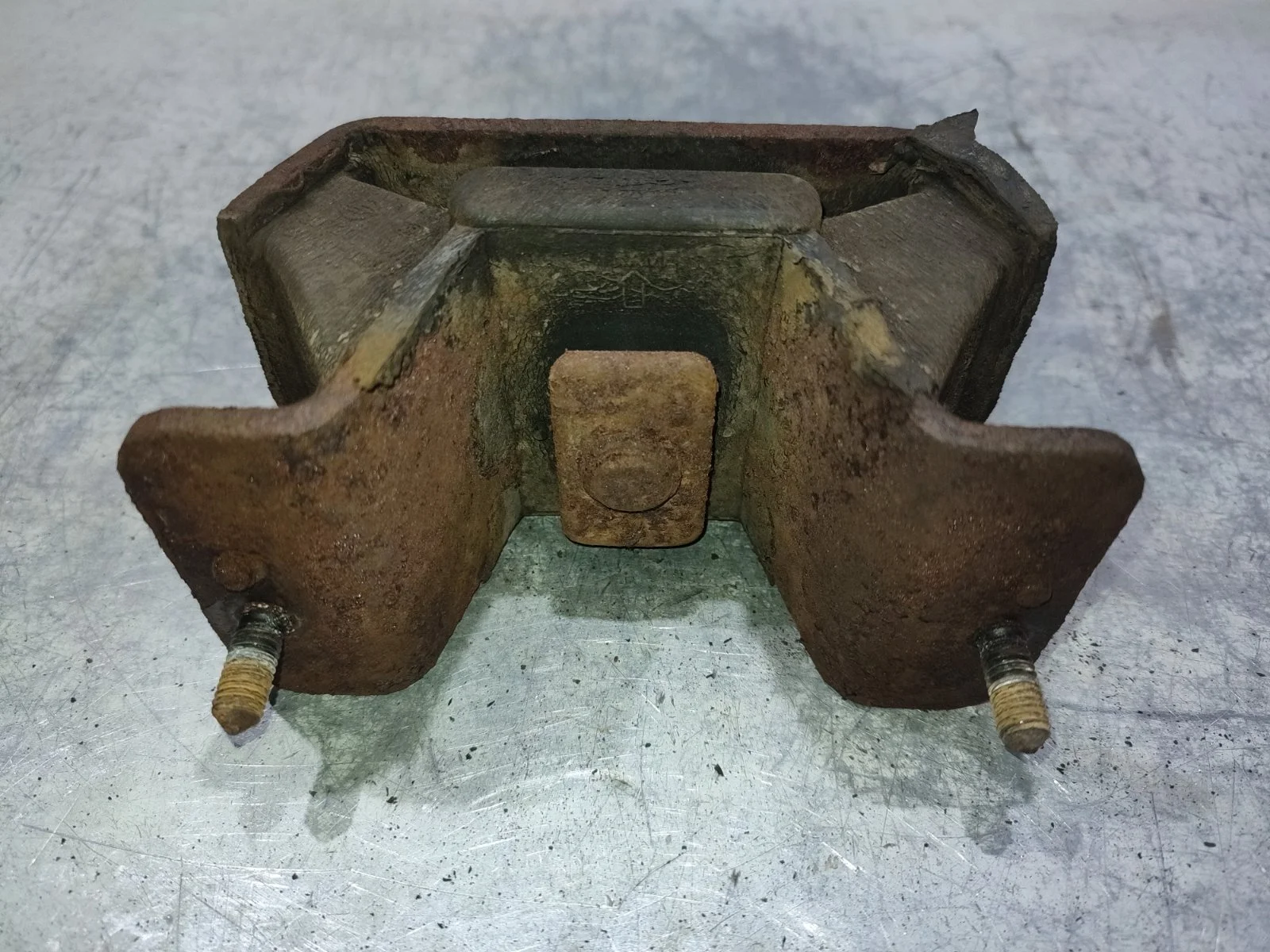 Подушка (опора) двигателя SsangYong Kyron 2011 D130