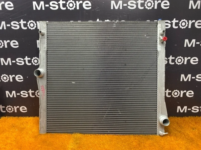 Радиатор ДВС Bmw X5 2007 17117585036 E70 N52B30A