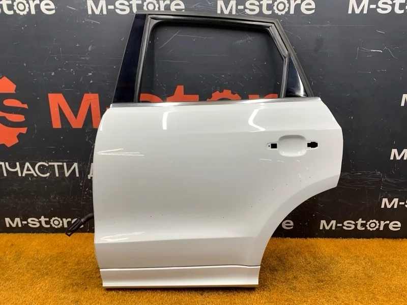 Дверь Audi Q5 2014 8R0833051B 8R CNC, задняя левая
