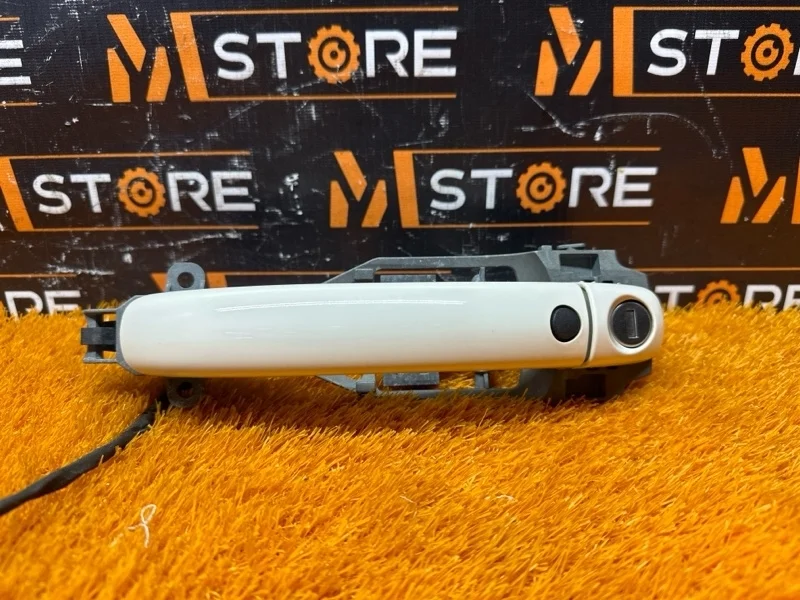 Ручка двери внешняя Volkswagen Touareg 2007 7L0837886D 7L BAR, передняя правая