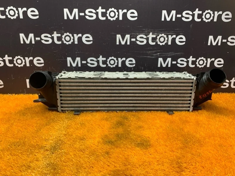 Интеркулер Bmw 5-Series 2012 7618769 F10 N20B20B