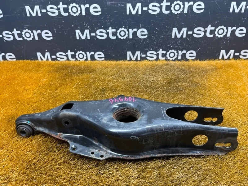 Рычаг подвески нижний Mercedes-Benz E-Class 2008 A2113501706 W211 272.922, задний правый