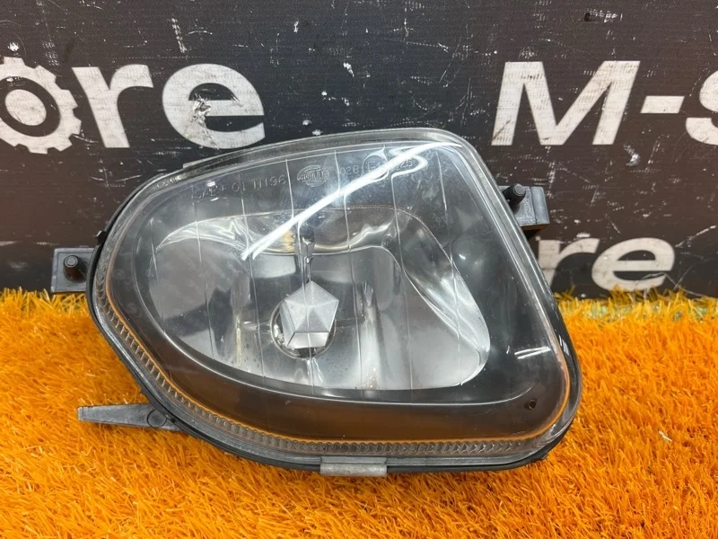 Фара противотуманная Mercedes-Benz E-Class 2005 A2118201256 W211 272.943, правая
