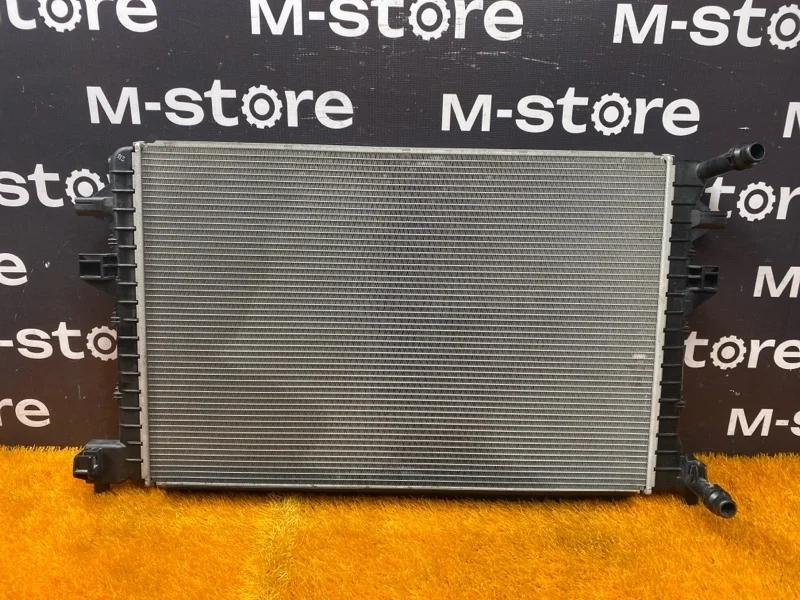 Радиатор ДВС Audi A3 2014 5Q0121251EJ 8V CXS