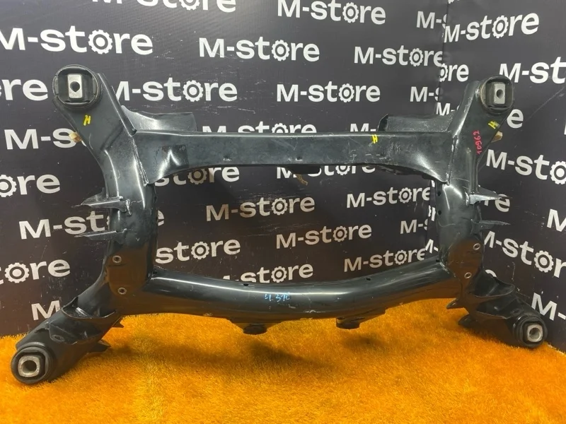 Балка поперечная (подрамник) BMW 3-Series 2013 33316792505 F30 N47D20C, задняя