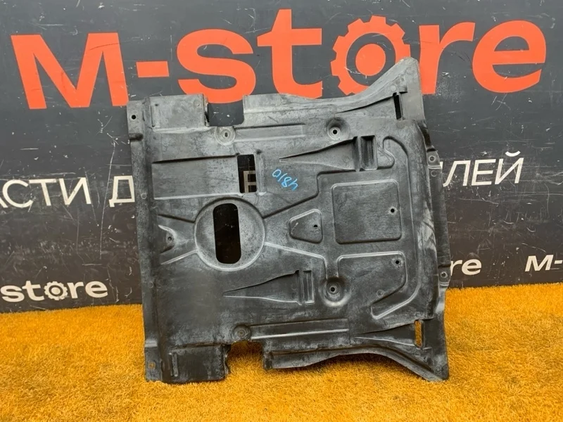 Защита двигателя Mercedes-Benz M-Class 2012 A1665200123 W166 276.955