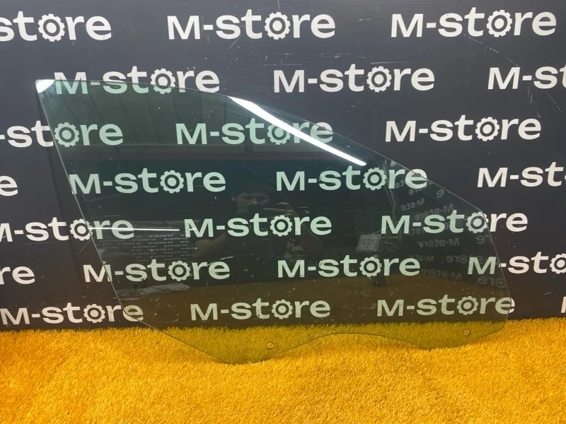 Стекло боковое BMW 5-Series 2012 51337182110 F10 N20B20A, переднее правое