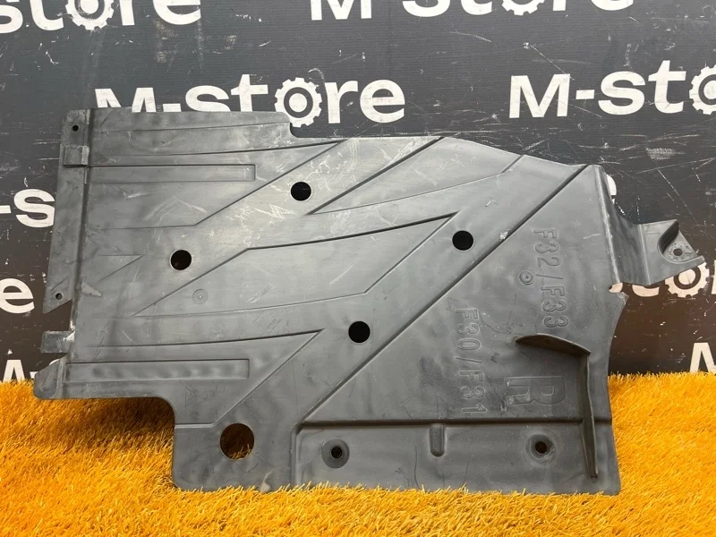 Защита днища кузова BMW 3-Series 2013 51757258050 F30 N47D20C, задняя правая