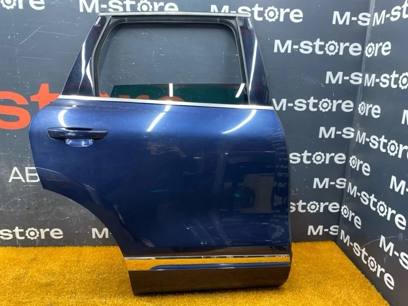 Дверь Volkswagen Touareg 2012 7P0833056 7P CGR, задняя правая