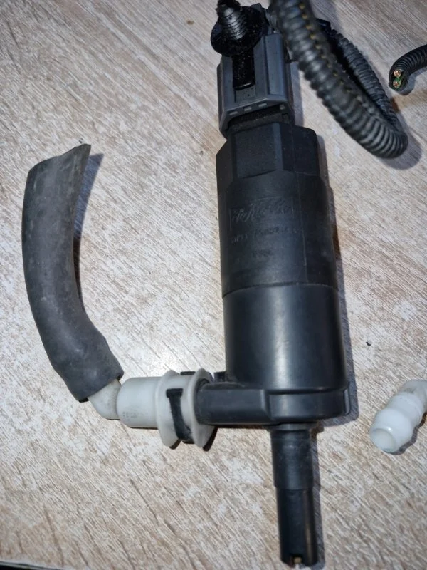 Насос омывателя высокого давления volvo S40 2009 MS