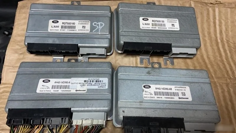 Блок пневмоподвески Land Rover Range Rover Vogue 3