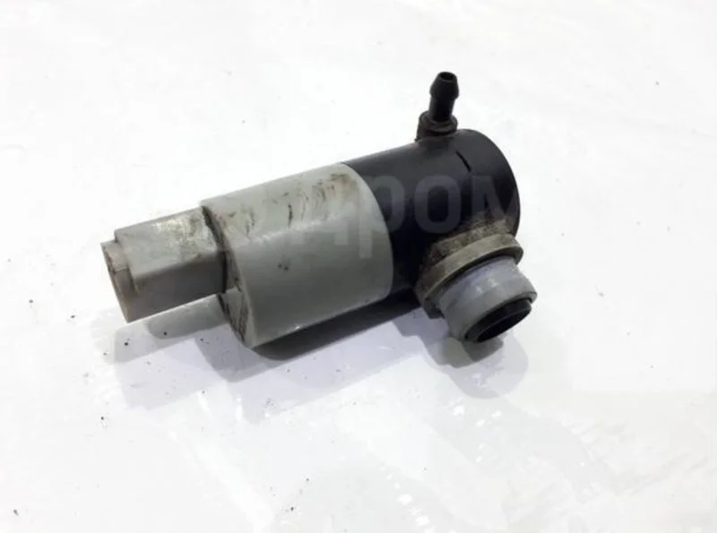 Насос стеклоомывателя Land Rover Range Rover Vogue