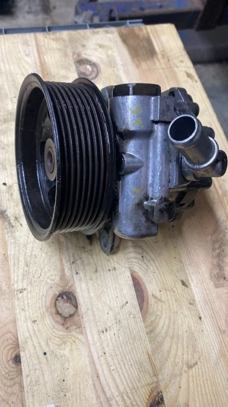 Насос гидроусилителя руля Land Rover Range Rover