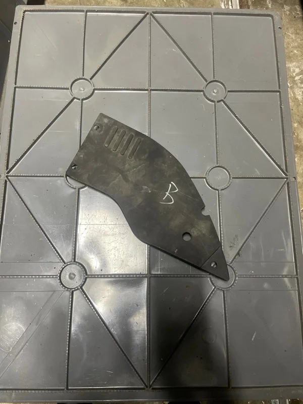 Накладка передней панели правая Land Rover Range