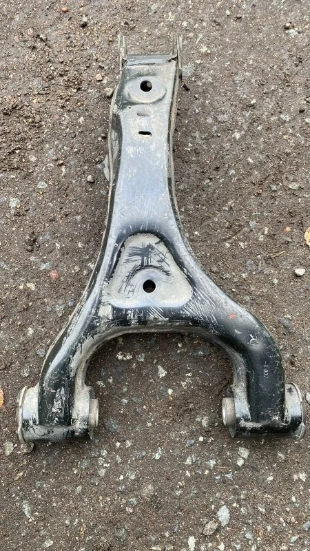 Рычаг верхний задний правый Land Rover Range Rover