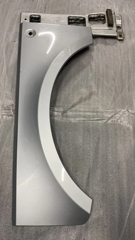 Крыло переднее левое Land Rover Range Rover Vogue