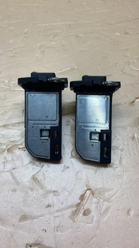 Датчик расхода воздуха Land Rover Range Rover