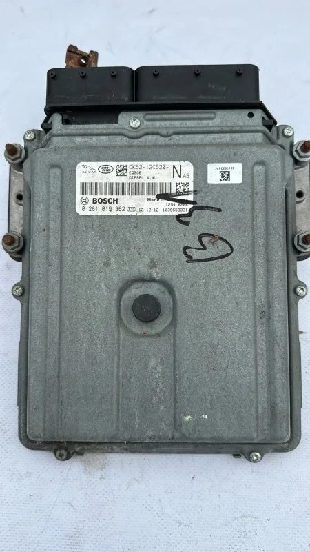 Блок управления двигателем Land Rover Range Rover