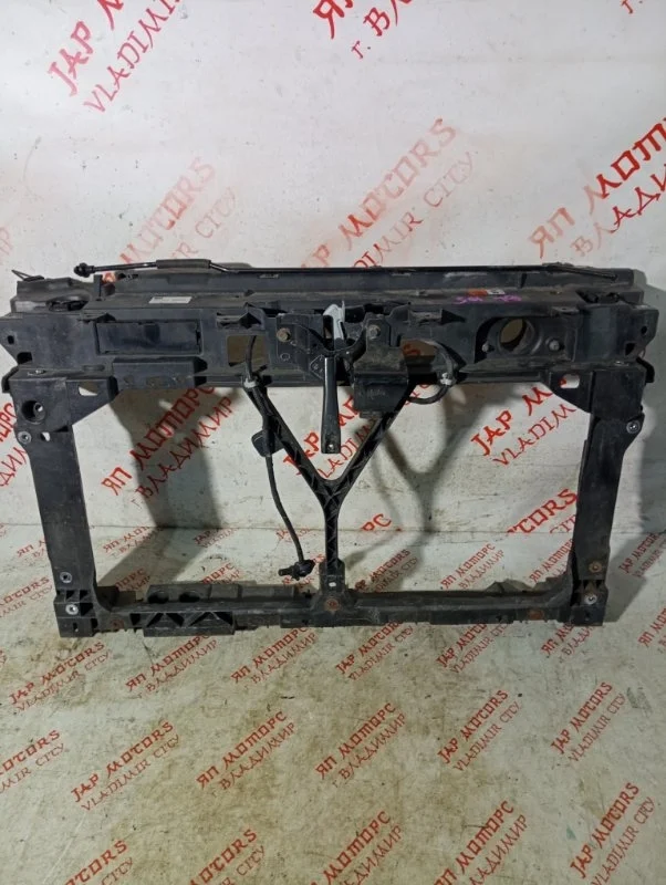 Рамка радиатора Mazda 3 BL ХЕТЧБЕК PE 2.0 2011