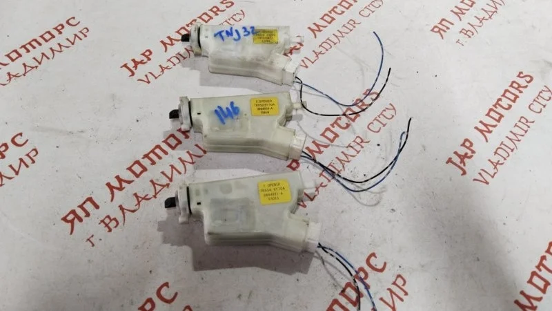 Замок лючка бензобака Nissan Teana TNJ32 QR25DE