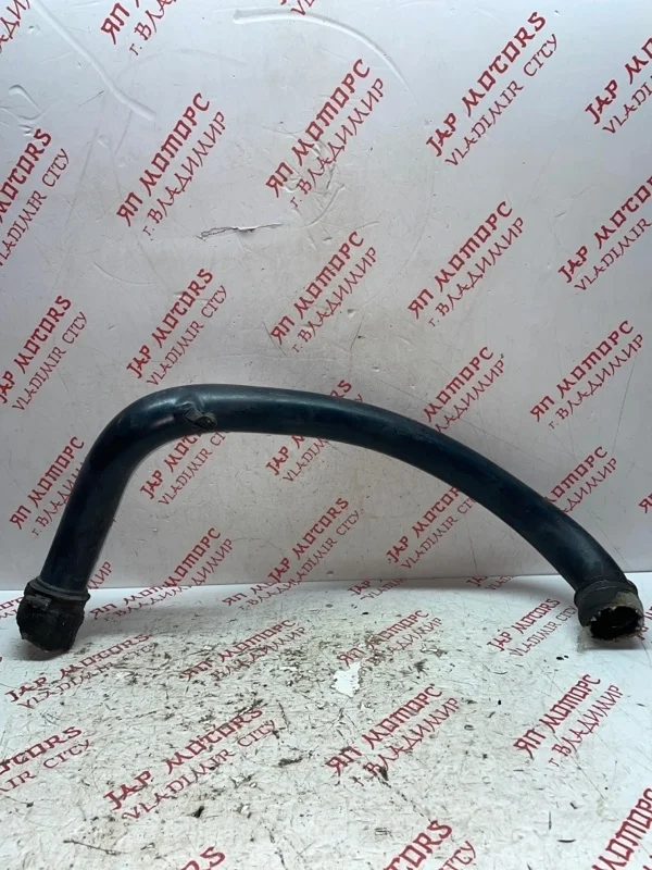 Патрубок интеркулера Volvo XC90 B6324S 2011