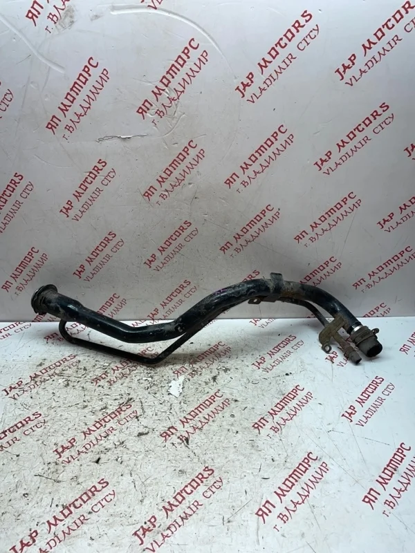 Горловина топливного бака Mitsubishi Outlander XL