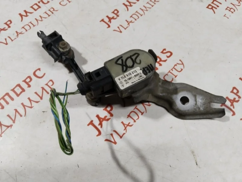 Датчик высоты дорожного просвета передний левый