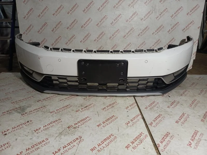 Бампер передний Volkswagen Passat ALLTRACK CCZ