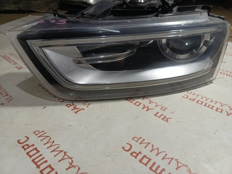 Фара ксеноновая передняя левая Audi Q3 CPSA 2012