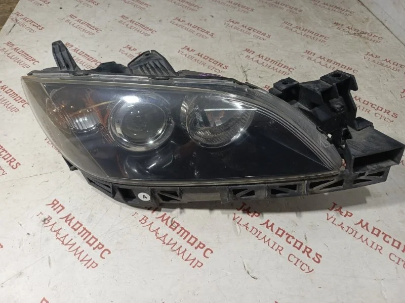 Фара галогеновая передняя правая Mazda 3 BK СЕДАН