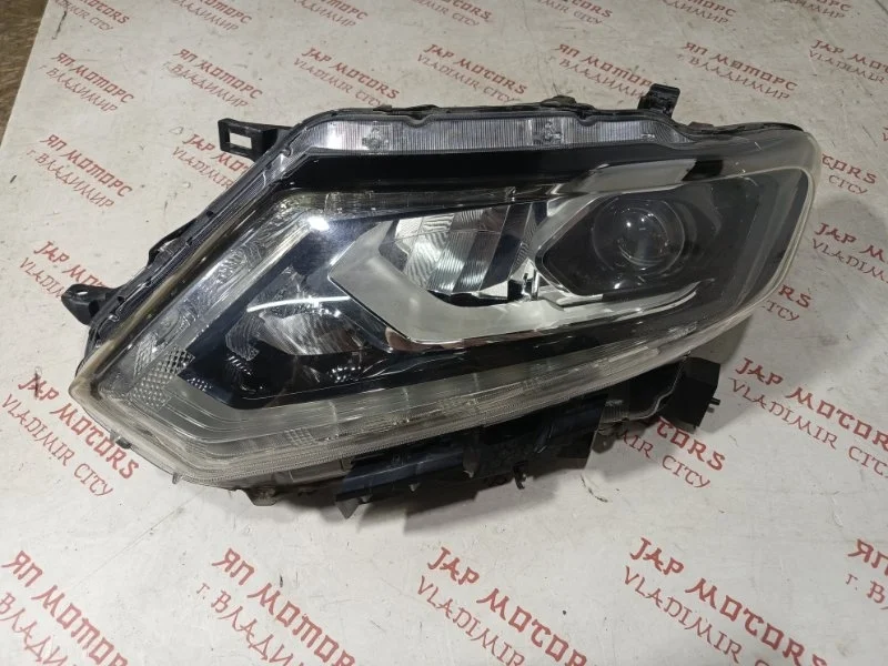 Фара светодиодная передняя левая Nissan X Trail