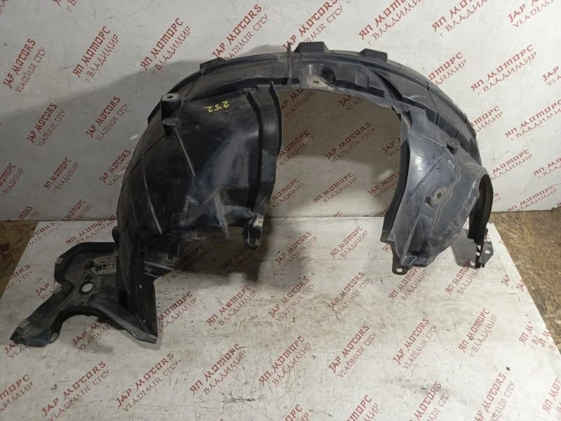 Подкрылок передний правый Nissan X Trail T32