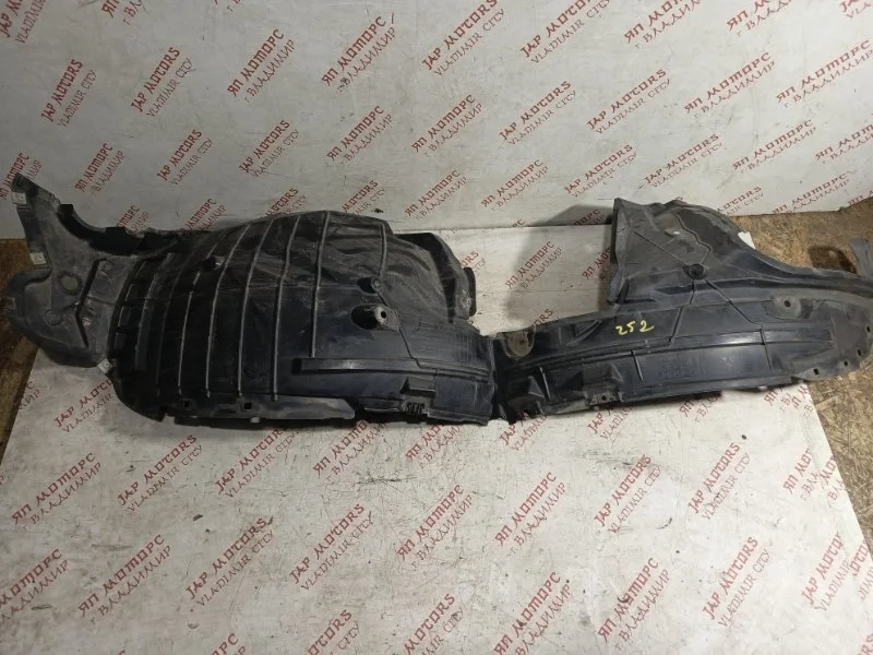 Подкрылок передний левый Nissan X Trail T32 MR20DD