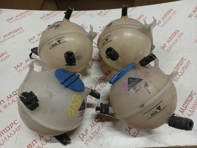 Бачок расширительный Volkswagen Passat ALLTRACK