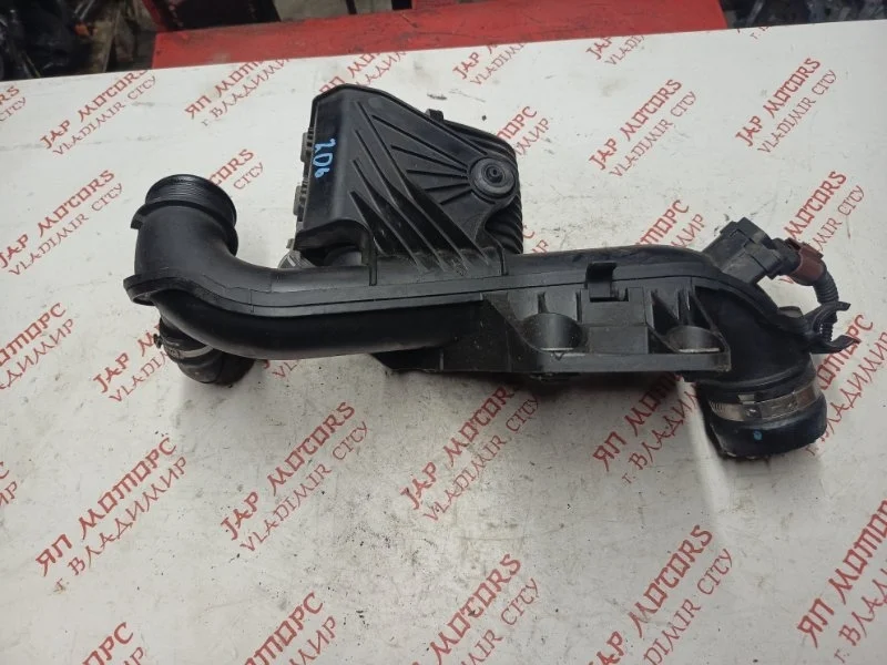 Патрубок впускной системы Audi A5 CDNC 2010