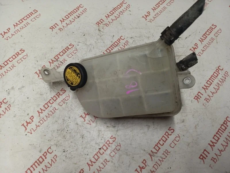 Бачок расширительный Toyota Auris 2ZRFE 2007
