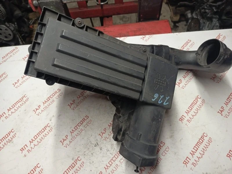 Корпус воздушного фильтра Volkswagen Tiguan CCZ