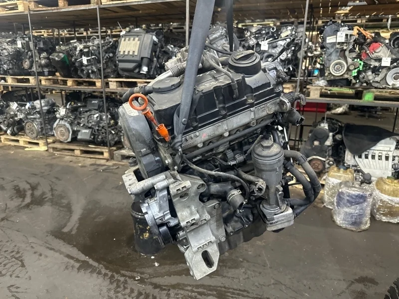 Двигатель Volkswagen Transporter 2006-2010 03G100033H T5 BRS