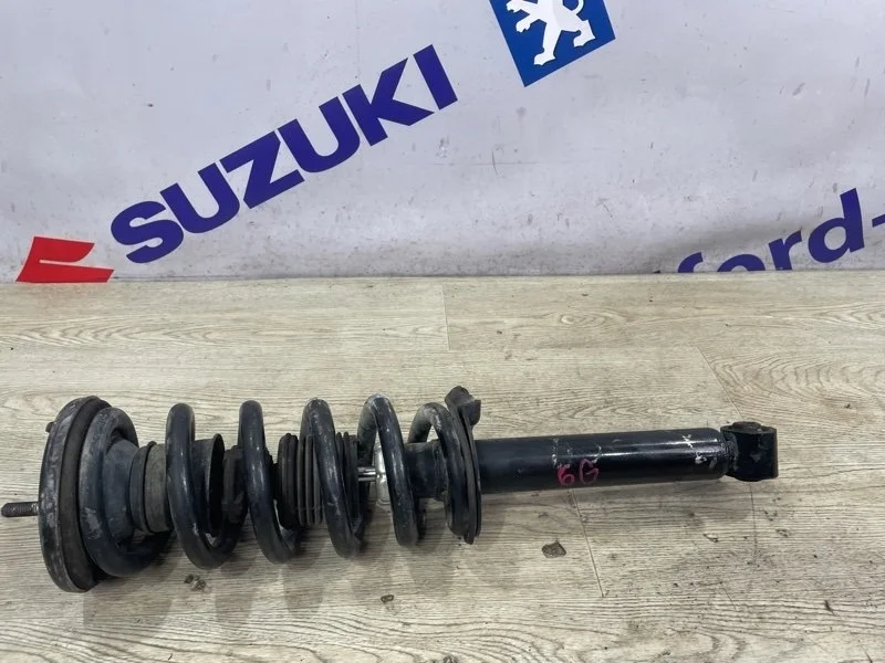 Амортизатор Mitsubishi Pajero 2009 V93W