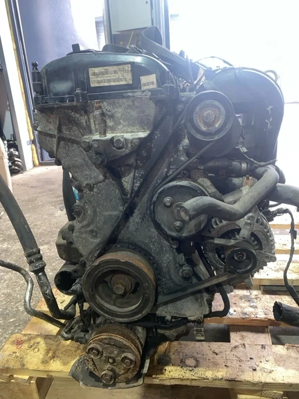 Двигатель Ford Focus 1328244 QQDB 1.8