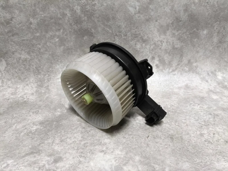 Мотор печки Honda CR-V RM K24Z4