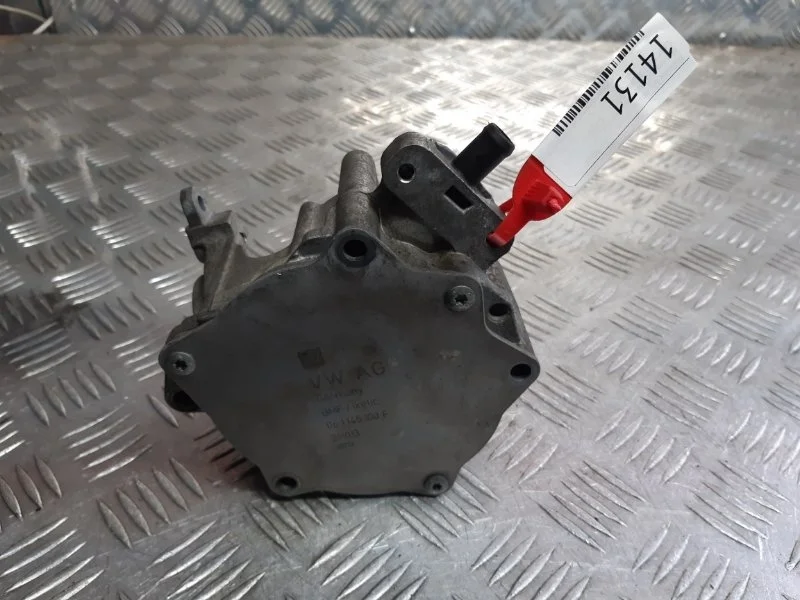 Вакуумный насос Volkswagen Passat CC 2.0TSI