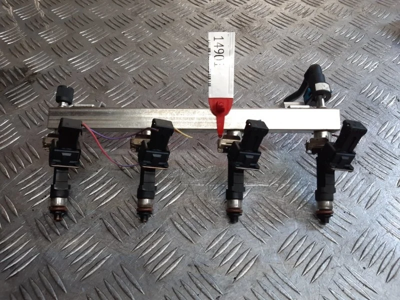 Топливная рампа Opel Corsa E 1.2